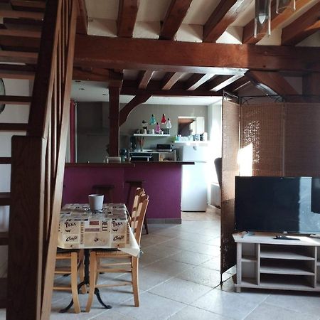 Charmante Petite Maison De Bourg Apartamento Autry-le-Chatel Exterior foto